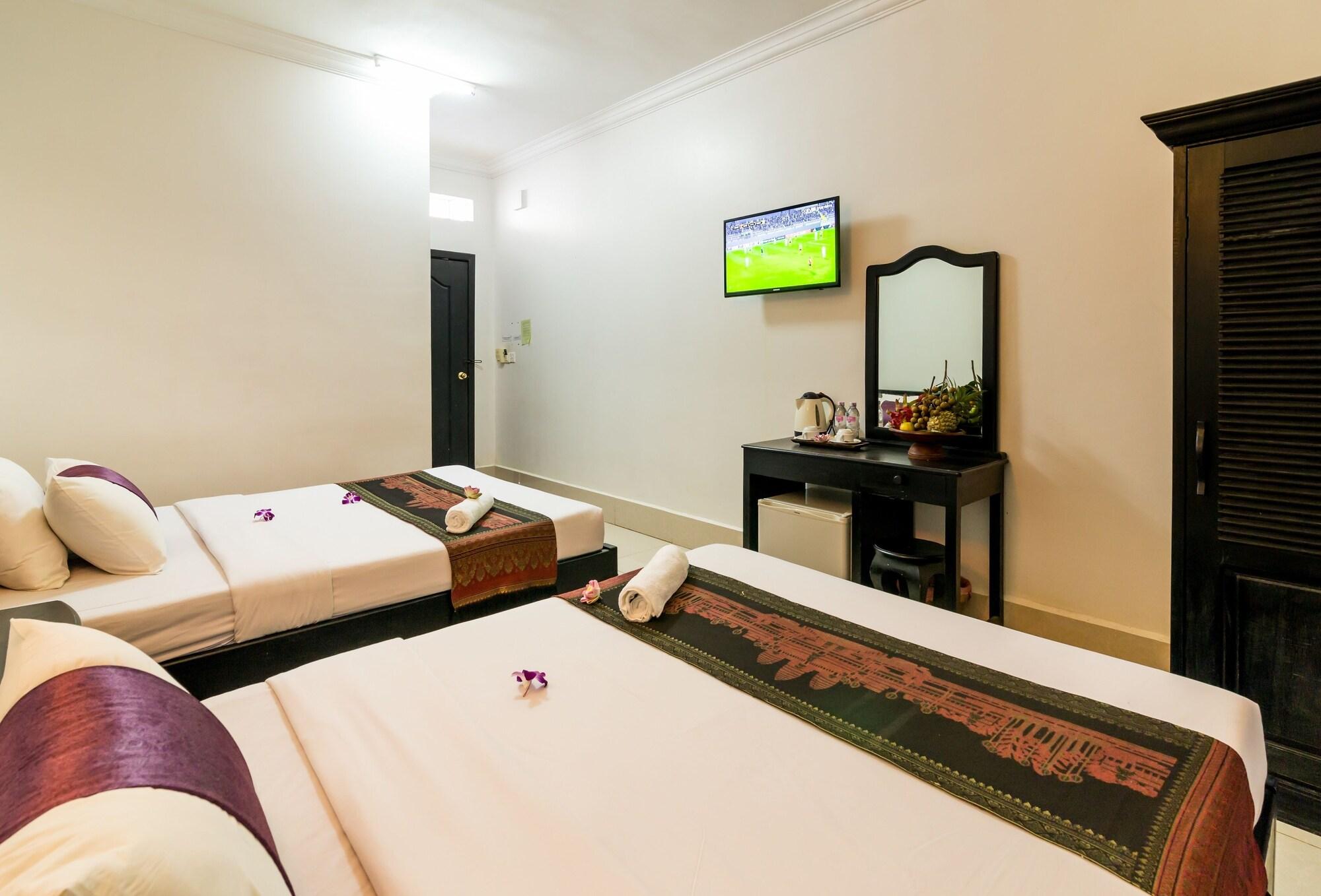 The Unique Angkor Villa Siem Reap Exterior photo